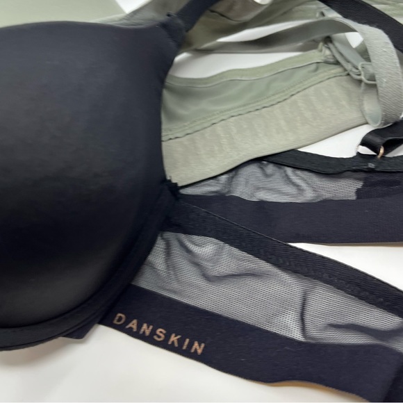 Lot of 2 bras 34b padded underwire danskin Victoria’s Secret black sage green - Picture 4 of 4